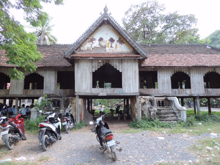 Wat Ko - old school