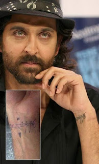 Tato Hrithik Roshan di Pergelangan Tangan Kiri