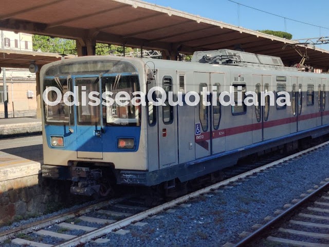 Roma-Lido: Una ferrovia allo sbando