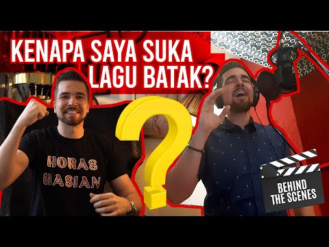 Dalam Dunia Tarik Suara Orang Batak Memang tidak di ragukan Lagi,Itu terbukti dari banyaknya Artis Batak yang memiliki suara Bagus Sampai dengan Memenangkan Lomba Di ajang Pencarian Bakat seperti contoh Indonesia Idol,Indonesia mencari bakat dan masih banyak lagi.   Singer Reaction lagu batak   Hanya saja Yang Masuk Tampil di layar kaca masih bisa Di hitung Seperti layaknya Judika Sihotang, Sammy Simorangkir,Franky Sihombing,Dera Siagian,lyodra Ginting dan Beberapa Artis penyanyi Batak Lainya.    Namun,rupanya Bukan hanya itu saja,Banyak Orang Bule (luar negeri) Yang sangat Terpesona dengan Suara Orang Batak,Seperti Singer Reaction Dari Berbagai Youtuber Luar Negeri Berikut Ini    Berikut beberapa Video singer Reaction Youtuber Internasional Mendengarkan Lagu Batak:    1.BATAKNESE WOMEN of North Sumatra - Anju Ma Au | SINGER REACTION      2.Kenapa saya suka Lagu Batak dan Sumatra Utara?