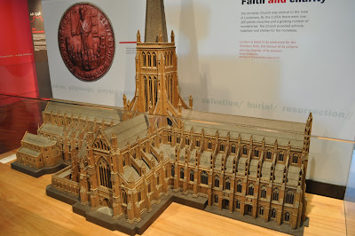 Museum+of+London+old+St+Paul+Cathedral