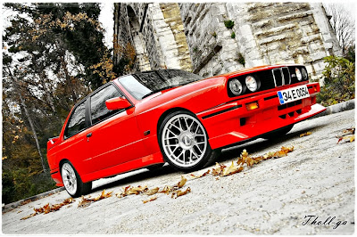 BMW M3 E30 in red