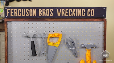 woodworking bench features