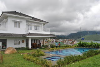 Sewa Villa Mewah Dekat Kebun Raya Cibodas - Villa Jidah