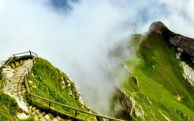 Escalera en las Montañas Paisajes de Montañas HD