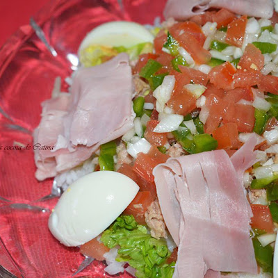 Ensalada de arroz con verduras de la huerta