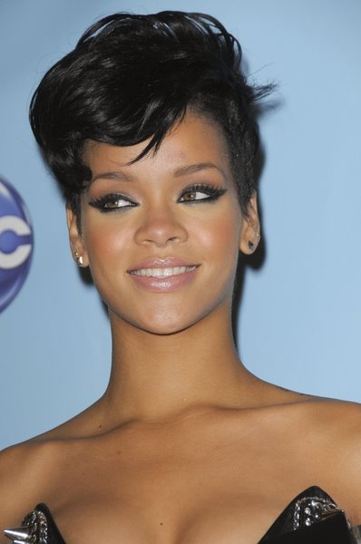 Rihanna Short HairStyles