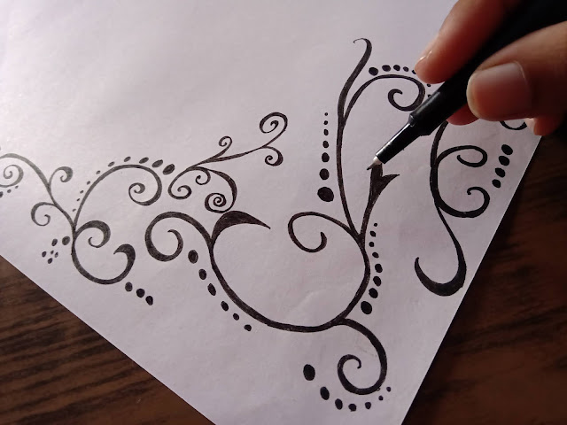 Awesome Black Border Decoration by hand