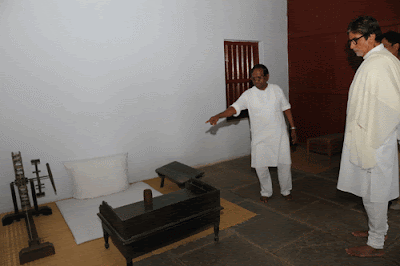 Amitabh Bachchan Tour of 2010 in Gujarat