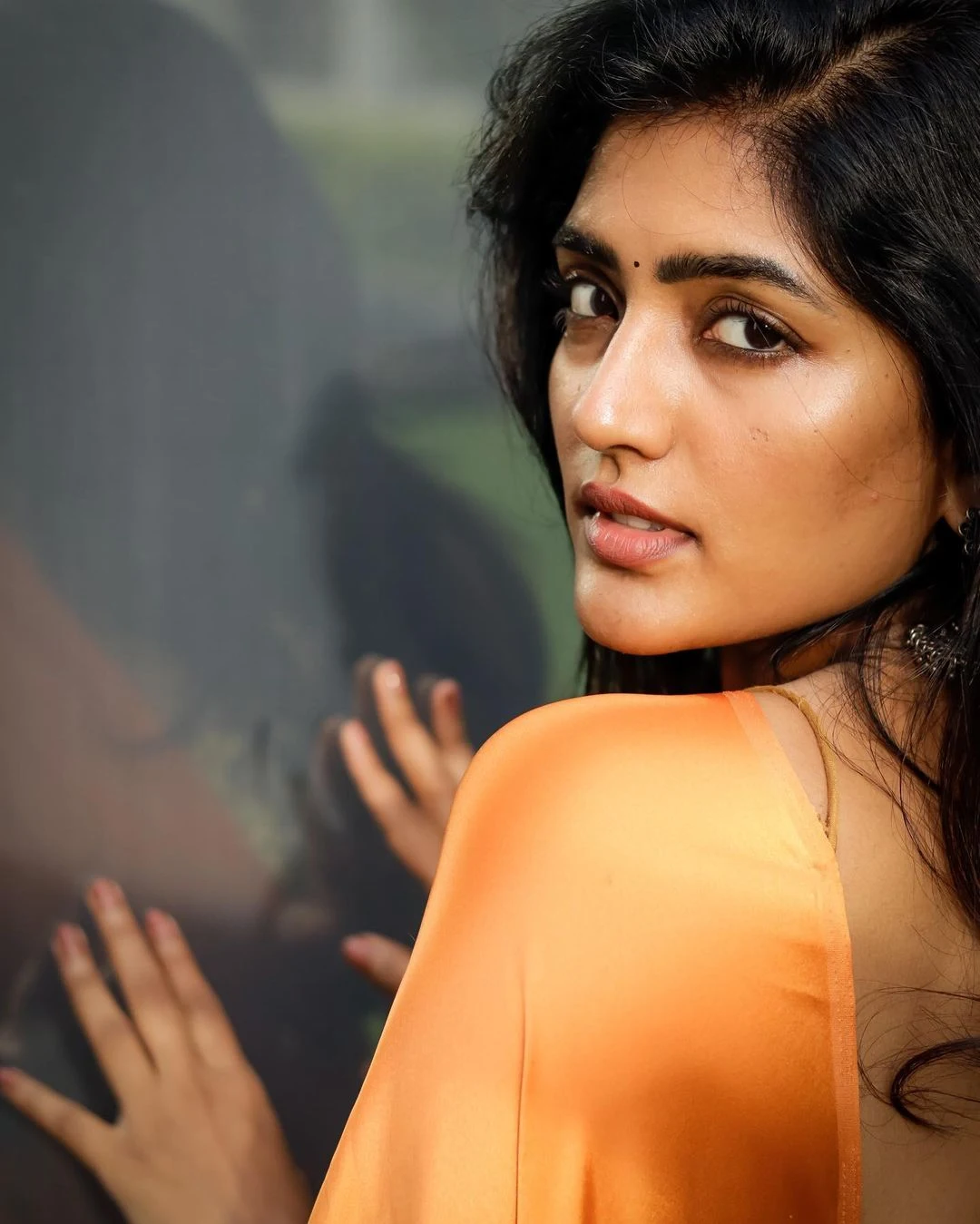 Actress Eesha rebba yellow gold saree photoshoot