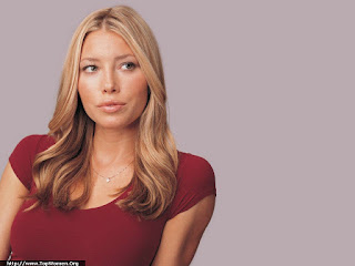 Jessica Biel Lovely Wallpaper