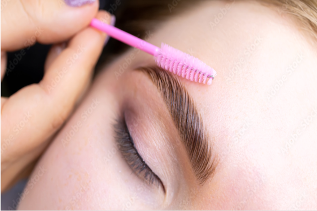 How to Make Your Eyebrows Thicker and Darker Naturally