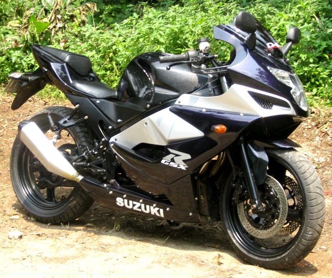 Penggila Modifikasi Konsep Model Full Fairing Thunder GSX 250