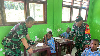 Tim Asnis Pusterad Tinjau Binter Satgas Pamtas RI-PNG Yonif 132/BS Di Perbatasan Papua