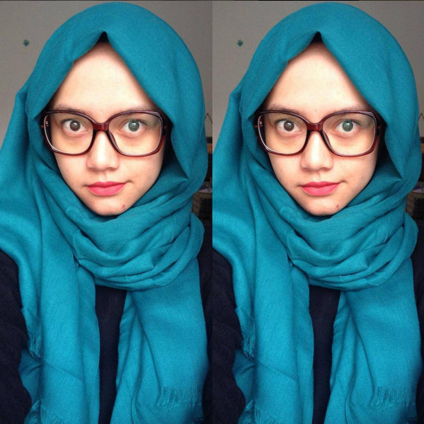 Kreasi Jilbab Mahasiswi Yang Cocok Dengan Kacamata  