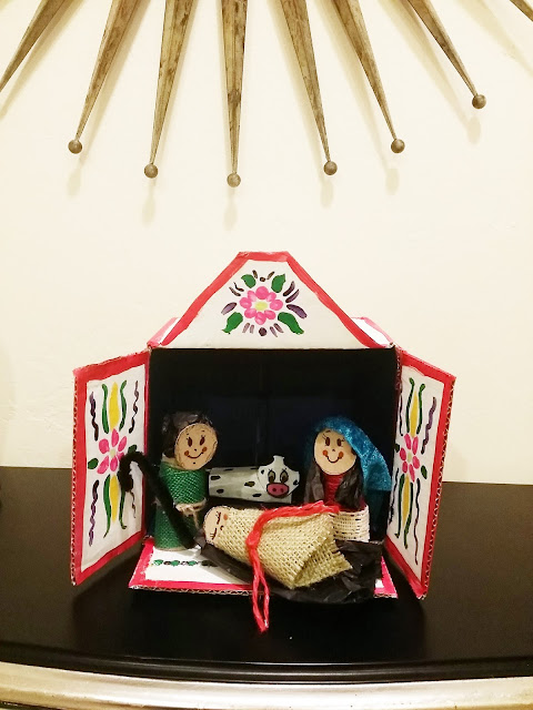 How to make your own Peruvian retablo (for kids)