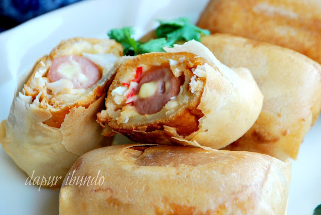 Dapur ibundo: Roti hotdog bungkus