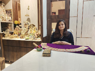 World Renowned TAROT CARD READER, HEALER, REIKI EXPERT & ASTROLOGER Mrs Shruti Bhutani +91-9810823771