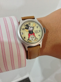 http://westernwatch.blogspot.com/2013/12/ingersoll-mickey-mouse-30s-collection.html