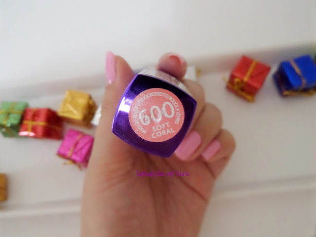 Rimmel Ruj- Moisture Renew 600 Soft Coral