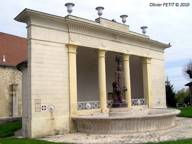 MAUVAGES (55) - Fontaine-Lavoir du Déo