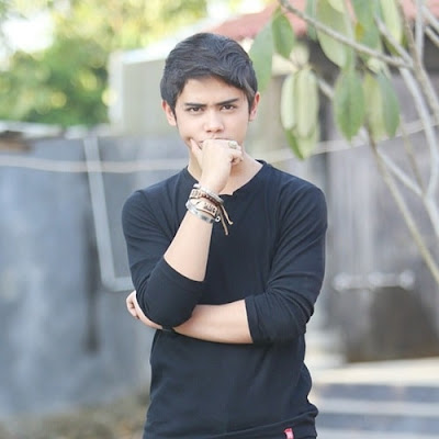 Aliando Syarief Berhubungan Dekat Dengan Prilly Latuconsina