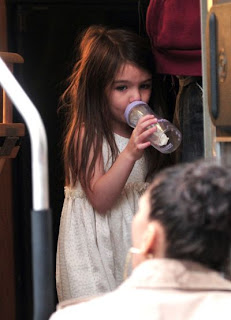 Suri Cruise cantik dan lucu