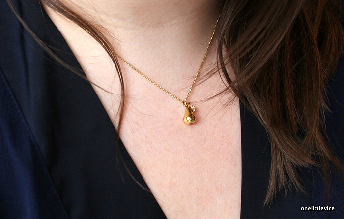 Alex Monroe Gold Plated Baby Bee Necklace – Minzuu