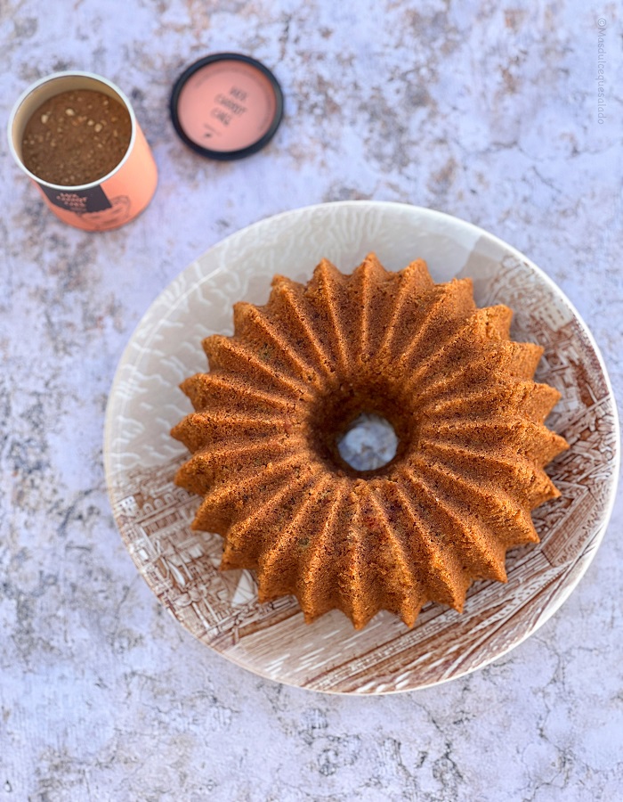 Bundt cake de zanahoria y pecanas