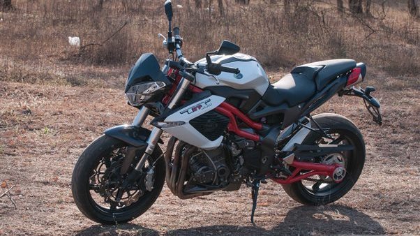 Benelli TNT 899 Pictures Gallery