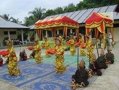 Seni Tari Pasambahan Somba Carano Budaya Kuansing Riau