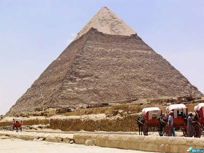 mısır piramitleri ve mezarlıkları