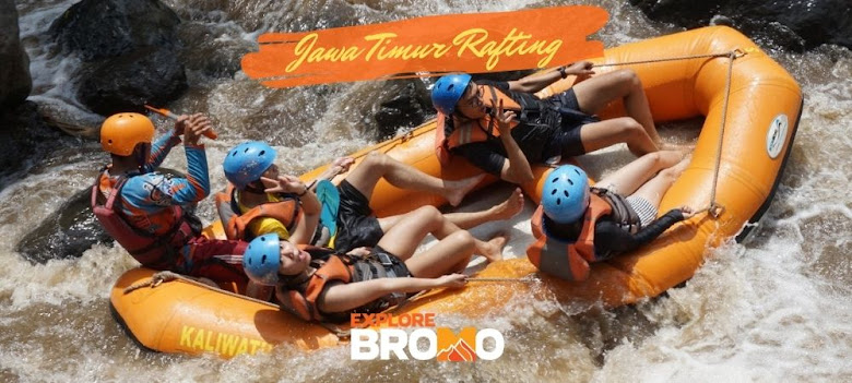 aktivitas arung jeram dan sungai di jawa timur