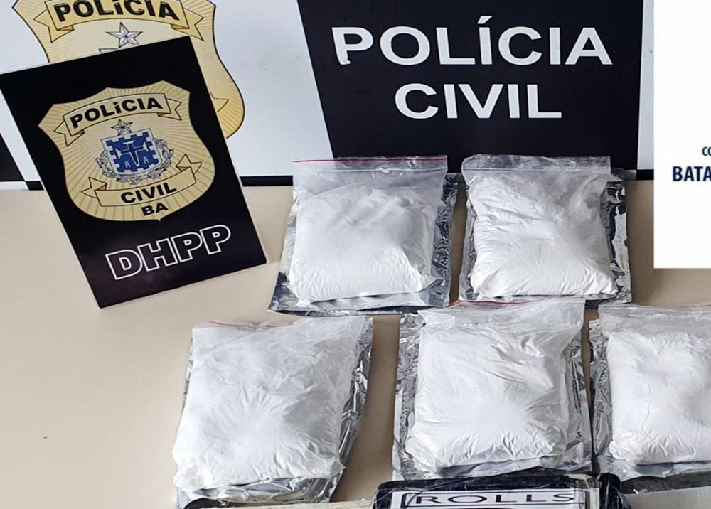 Cocaína avaliada em R$ 800 mil escondida dentro de carro é apreendida em Candeias
