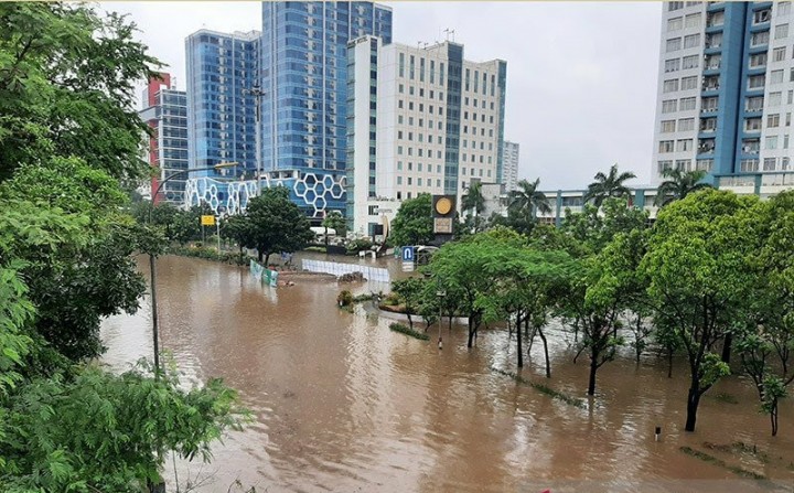 Sektor Ritel Rugi Rp 1 Miliar per Hari Akibat Banjir Jakarta, naviri.org, Naviri Magazine, naviri