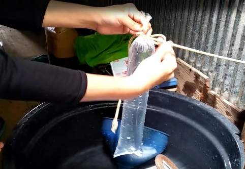 Cara Cepat Mengikat Plastik Es Batu Aneka Resep