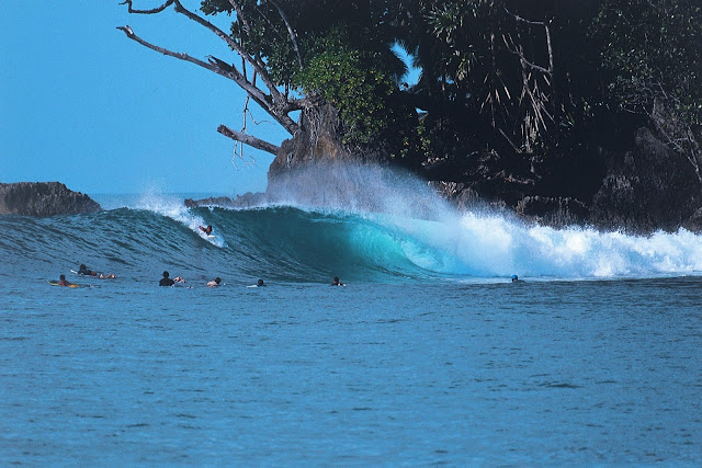 mentawai islands_Waves