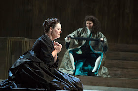 English Touring Opera - Handel: Giulio Cesare - Catherine Carby, Benjamin Williamson (Photo Richard Hubert Smith)