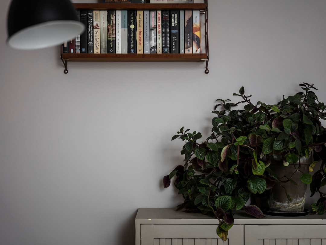 UNE CHAMBRE EN MAUVE ET BEIGE