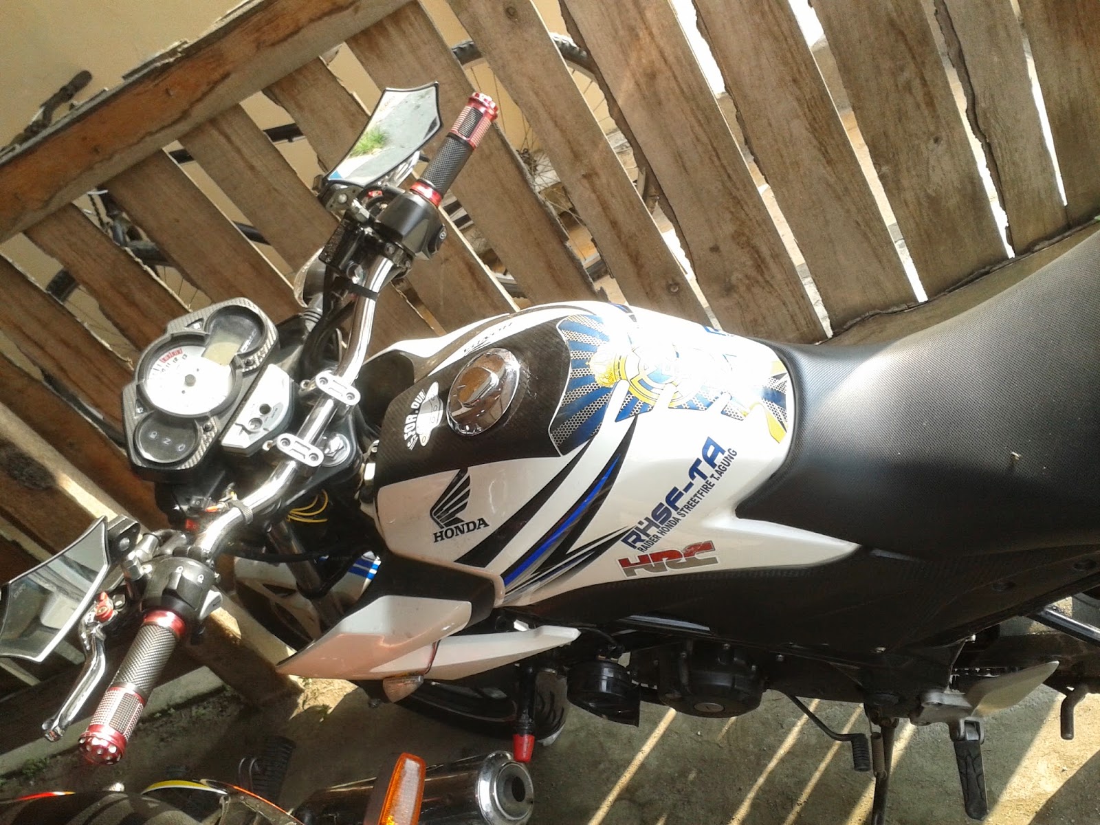 Modifikasi CB150R Rider Honda Streetfire Tulungagung