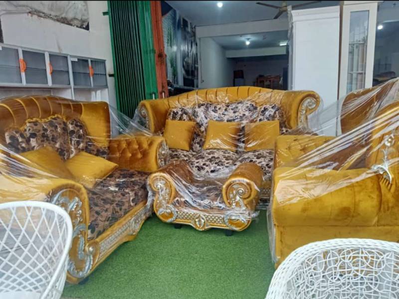 beli sofa Pondok Pinang