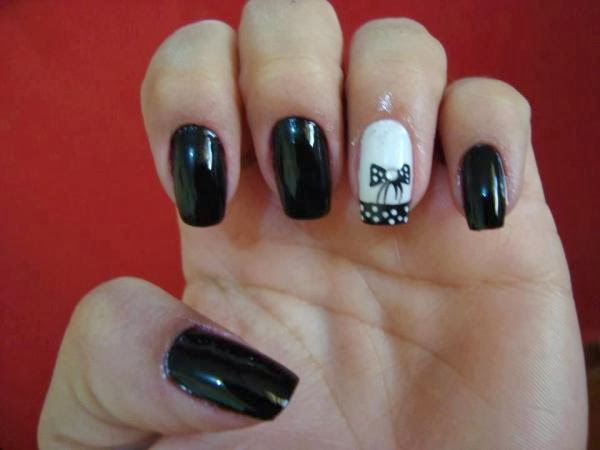 Unhas Decoradas em Preto