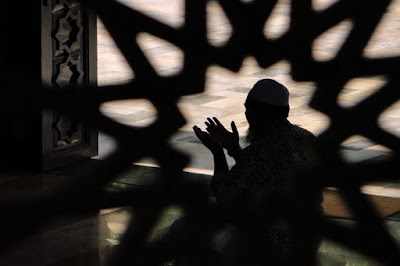 Emanuel Adebayor: 13 Alasan Mengapa Saya Memilih Islam