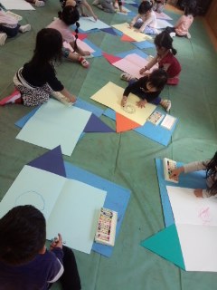 東和保育園ブログ ３歳 ５歳絵画指導