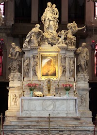  Santa Maria della Salute: Further Evidence of the Symbolic and Liturgical Power of Antependia