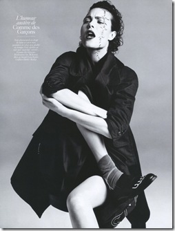 25079_2009_08_Vogue_Fr_026_-_Shalom[1]
