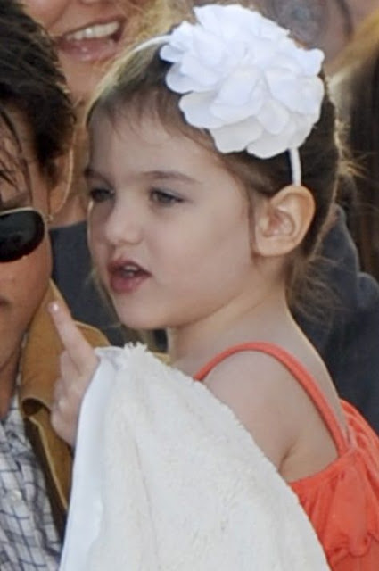 suri cruise eyes