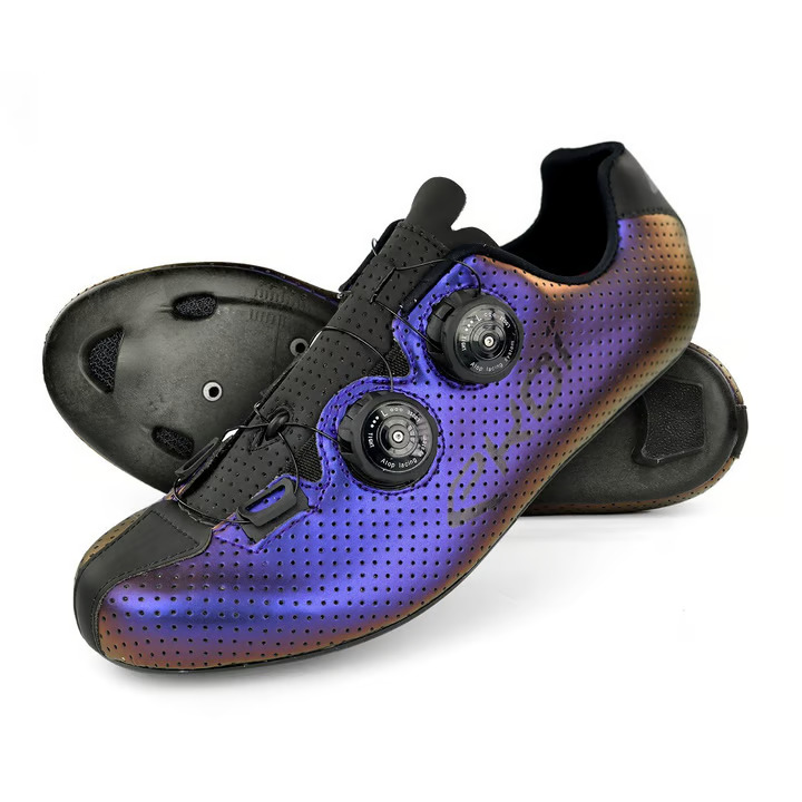 Etapa Detector resistencia Ekoi Carbon R5 camaleón: las zapatillas fabricadas a mano en España en  color iridiscente ~ Ultimate Bikes Magazine