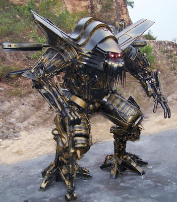 http://www.jadigitu.com/2012/11/kerennya-replika-robot-transformer-dari.html