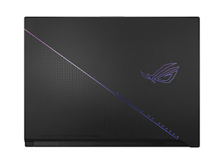 ASUS ROG Zephyrus Duo 16 GX650PY-NM040W Laptop | Top View.
